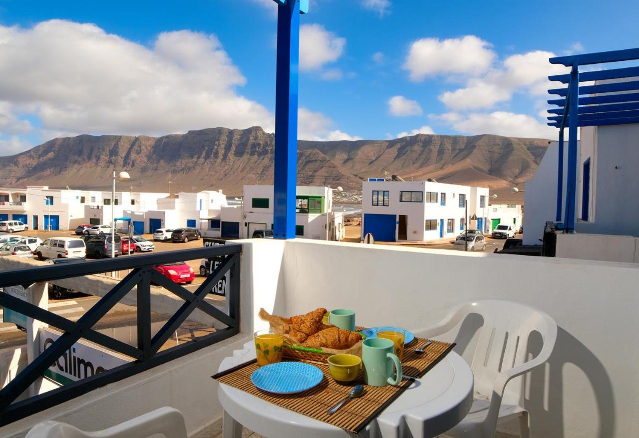 Casa Hespi-View To Famara Beach Exterior photo